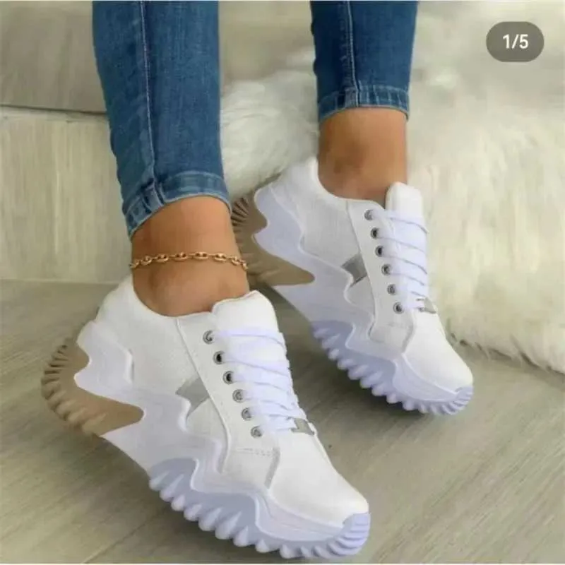 2024 Nuevos zapatos vulcanizados transpirables plataforma para mujeres zapatillas de zapatillas de verano