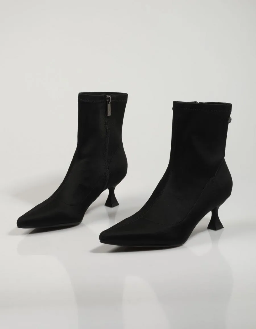  ankle boots XTI 140527 en Black 80169