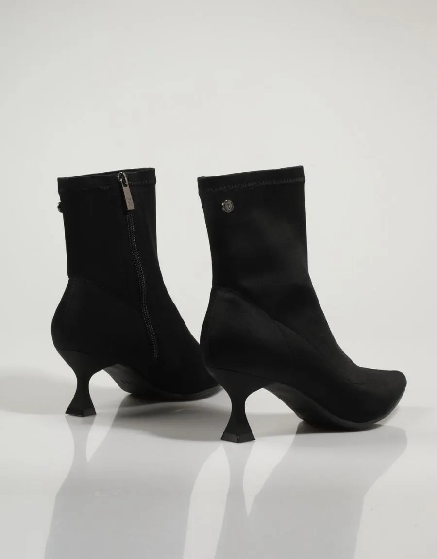  ankle boots XTI 140527 en Black 80169