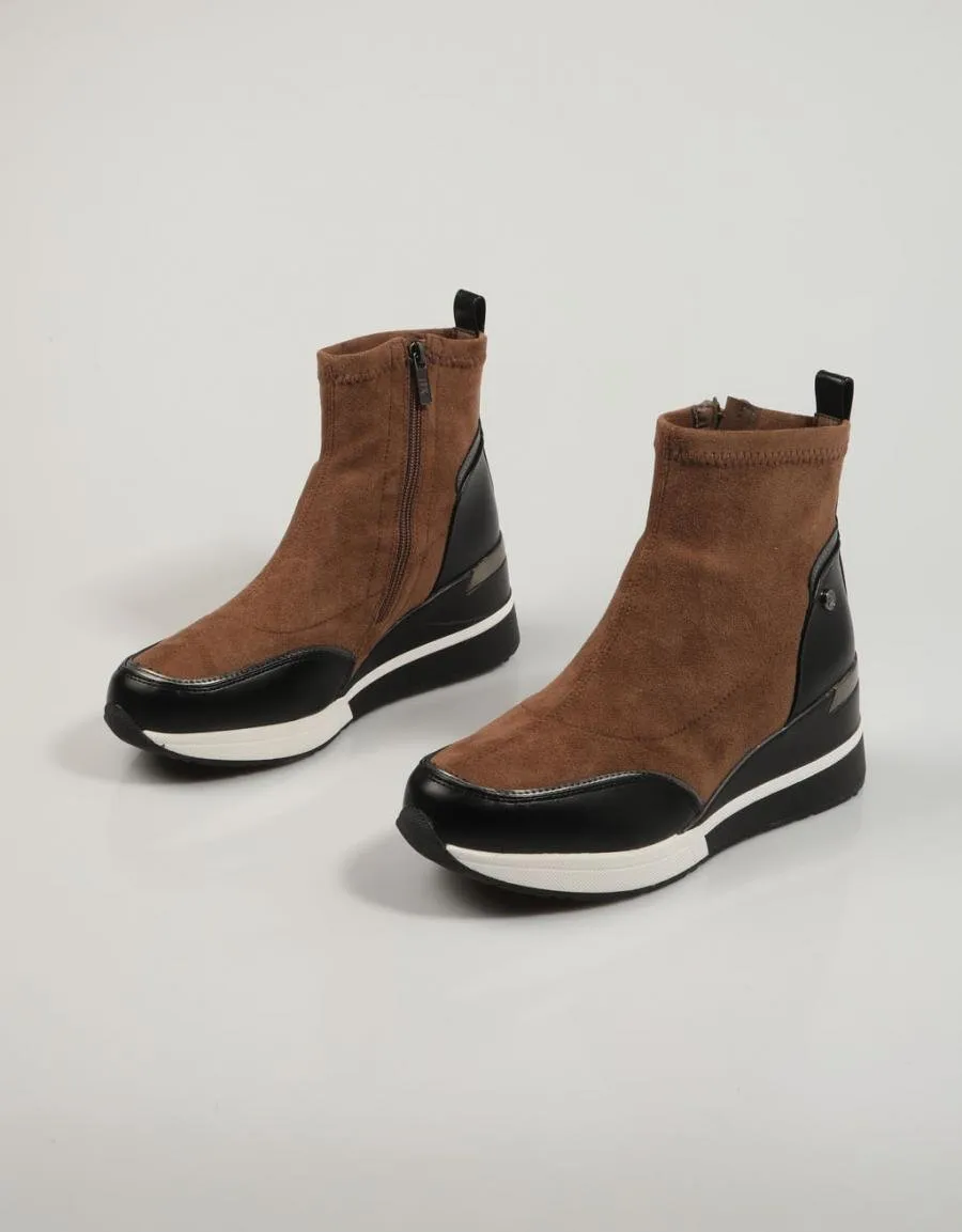  ankle boots XTI 141576 en Taupe 83532