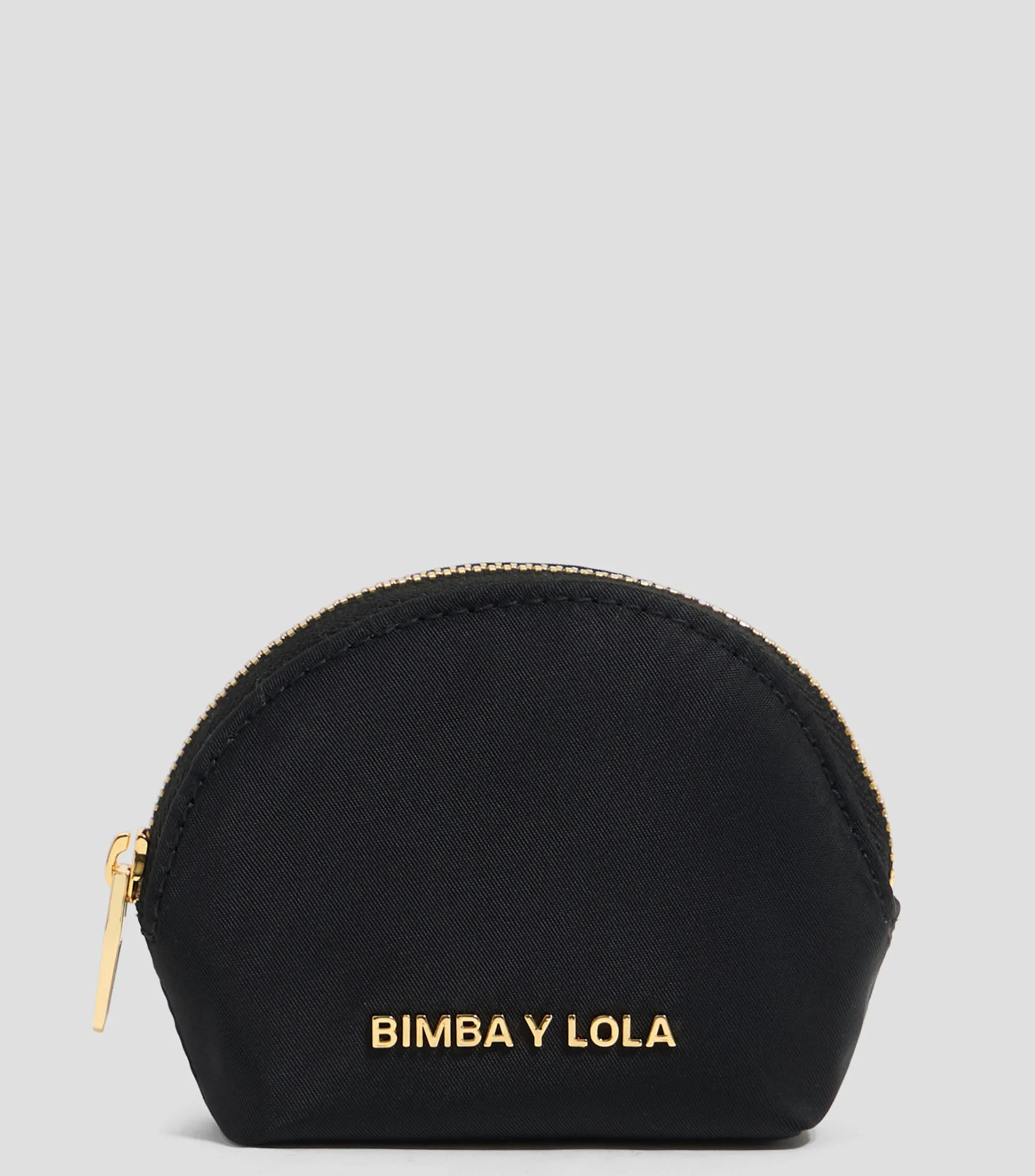 Bimba y Lola Monedero con logotipo Mujer