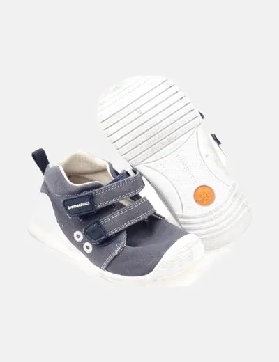 Biomecanics Zapatilla azul velcro