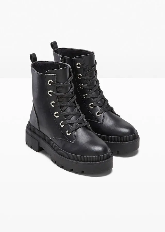 Bota con cordones Negro