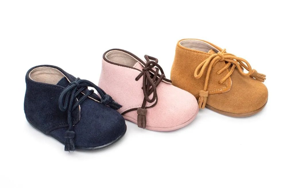 Botas Bebe Niña Rosa Modelo Cordon