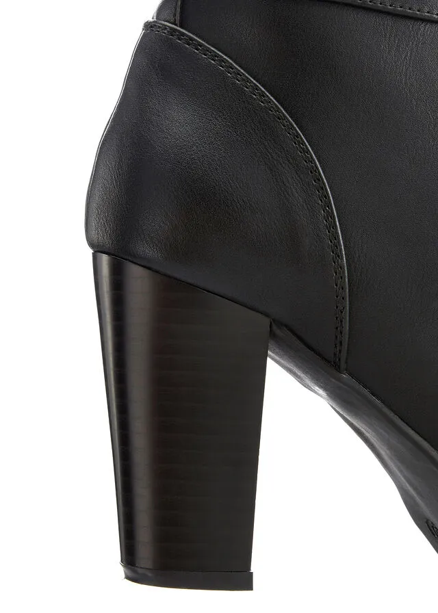 Botines con cordones Negro
