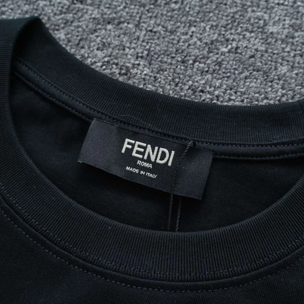 Camiseta Fendi Rome – SS23