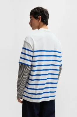 Camiseta holgada de punto de algodón con logo de perro