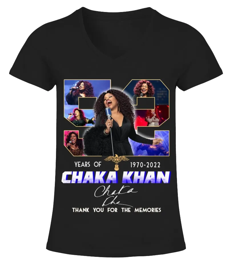 CHAKA KHAN 52 YEARS OF 19702022 CAMISETA CUELLO PICO MUJER