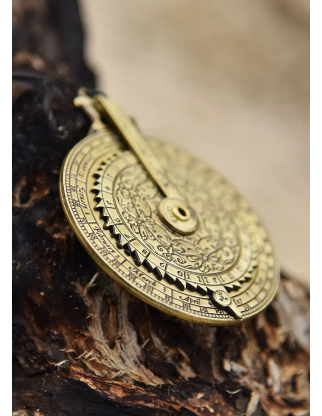 Colgante con Reloj de las estrellas y las mareas