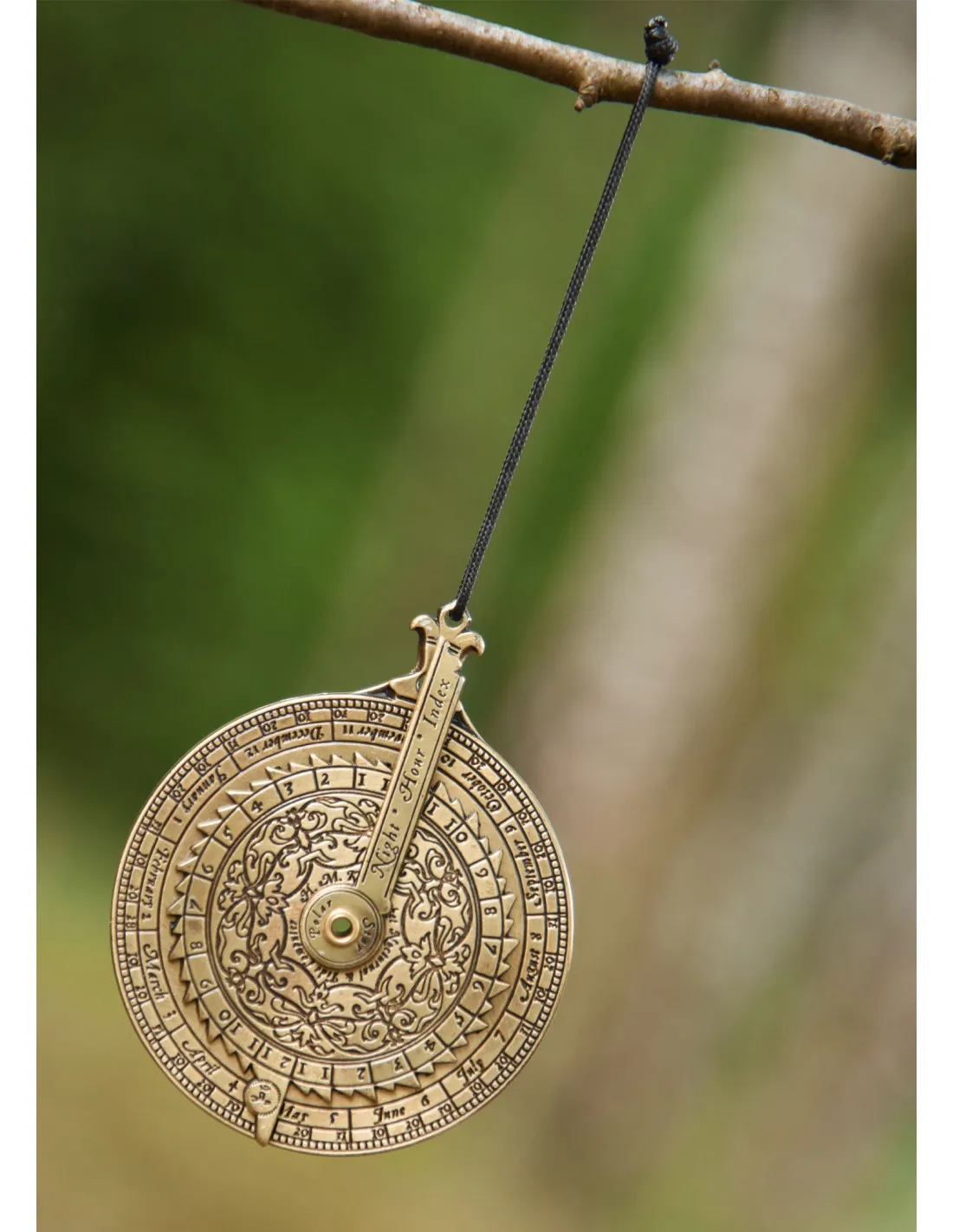 Colgante con Reloj de las estrellas y las mareas