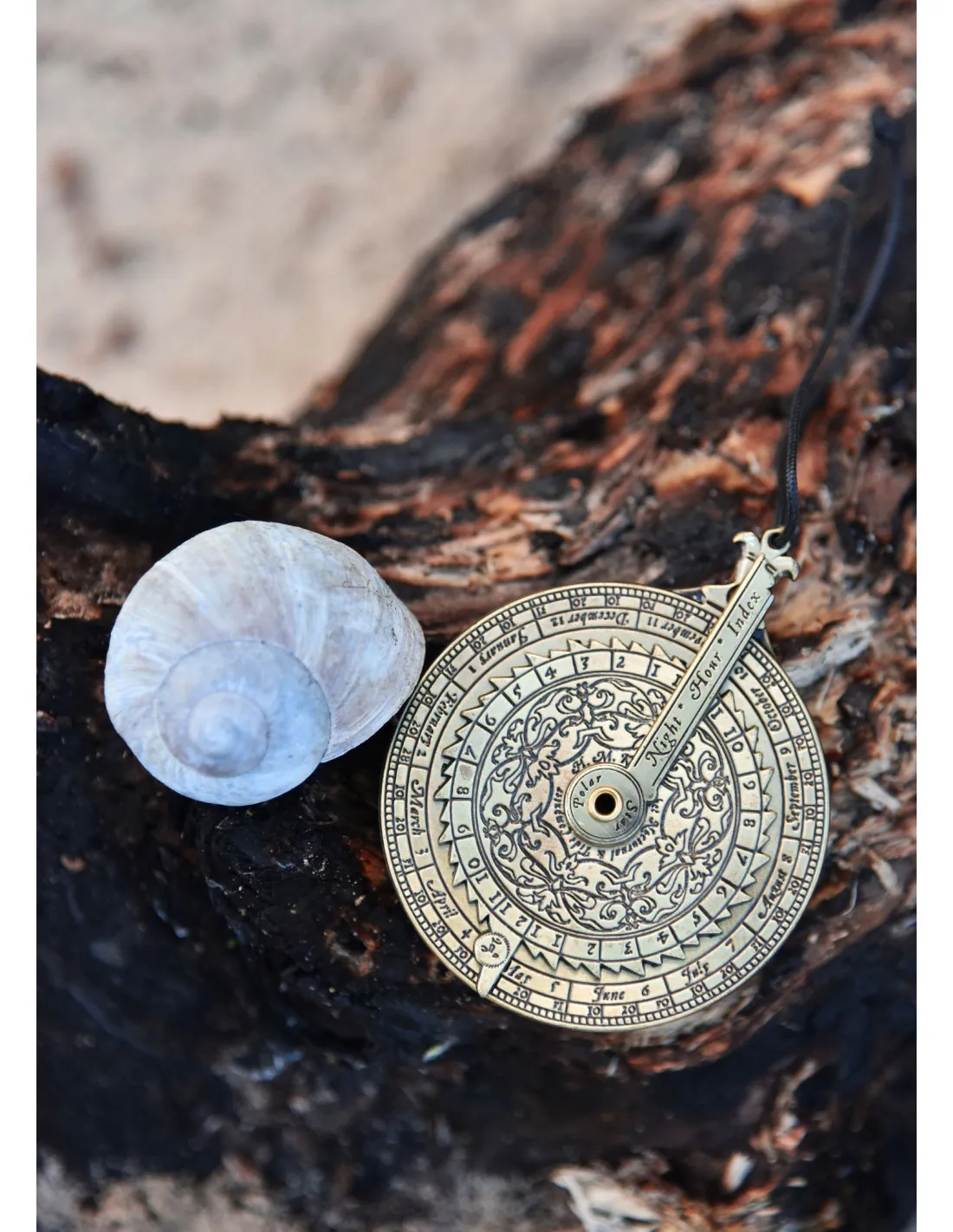 Colgante con Reloj de las estrellas y las mareas