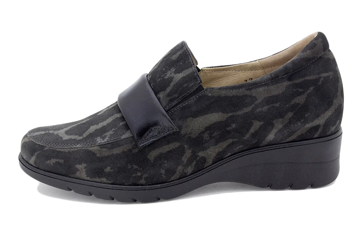 Grey Print Moccasin