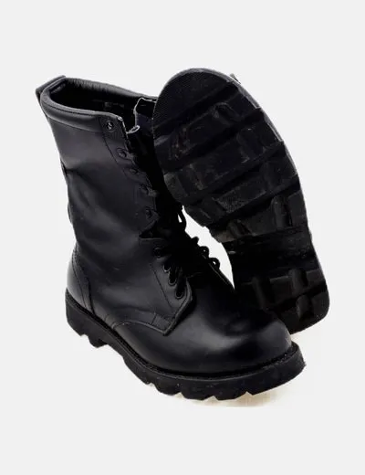 Ituzzi Bota negra cordones