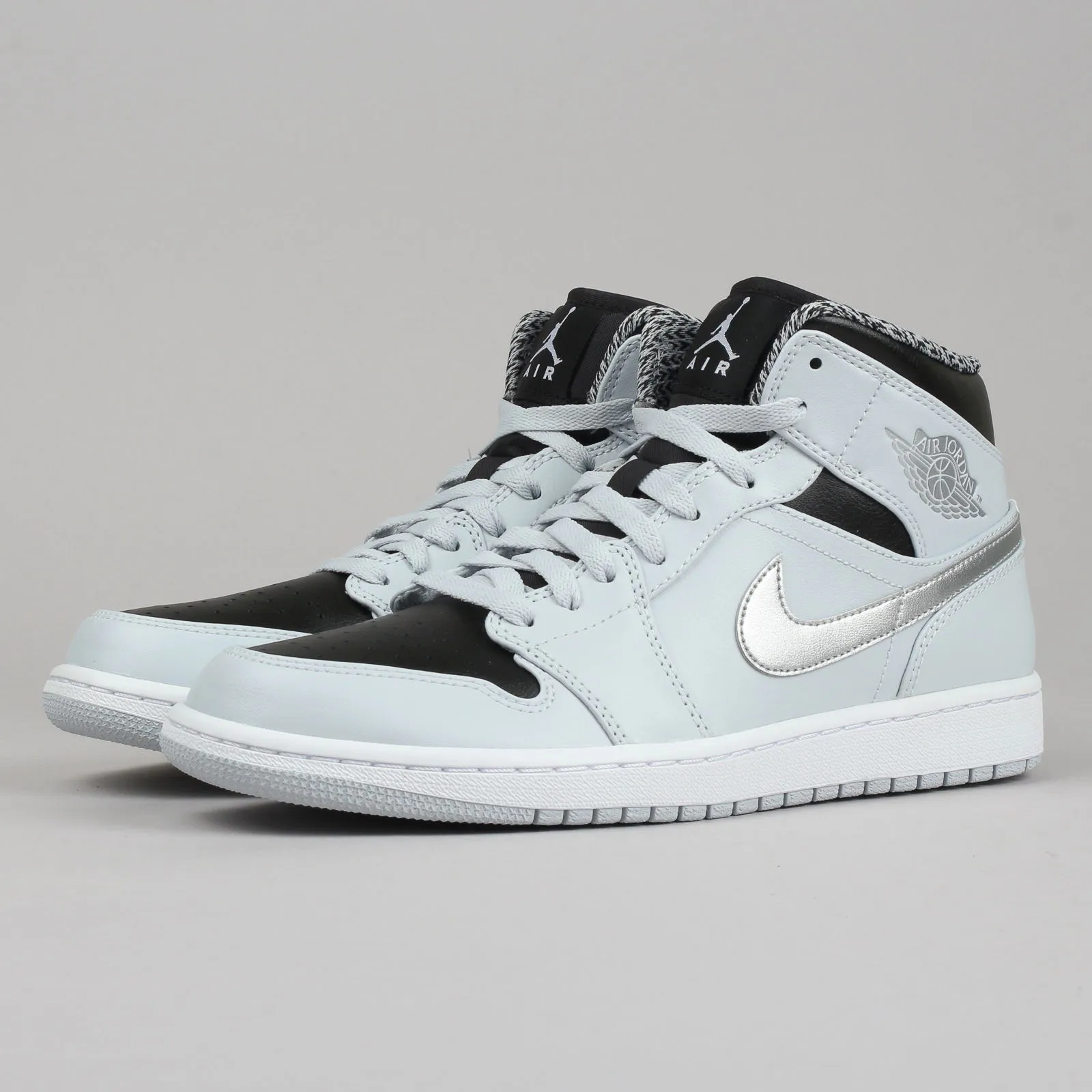 Jordan Air Jordan 1 Retro Mid "Wolf Grey"