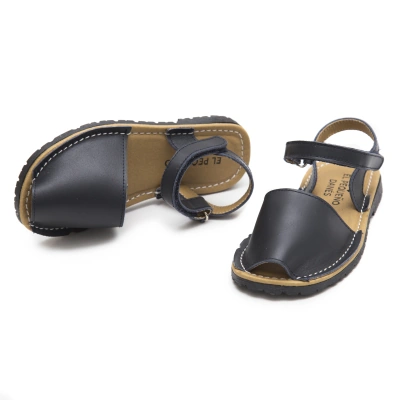 Menorquinas piel con velcro