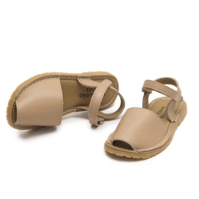 Menorquinas piel con velcro