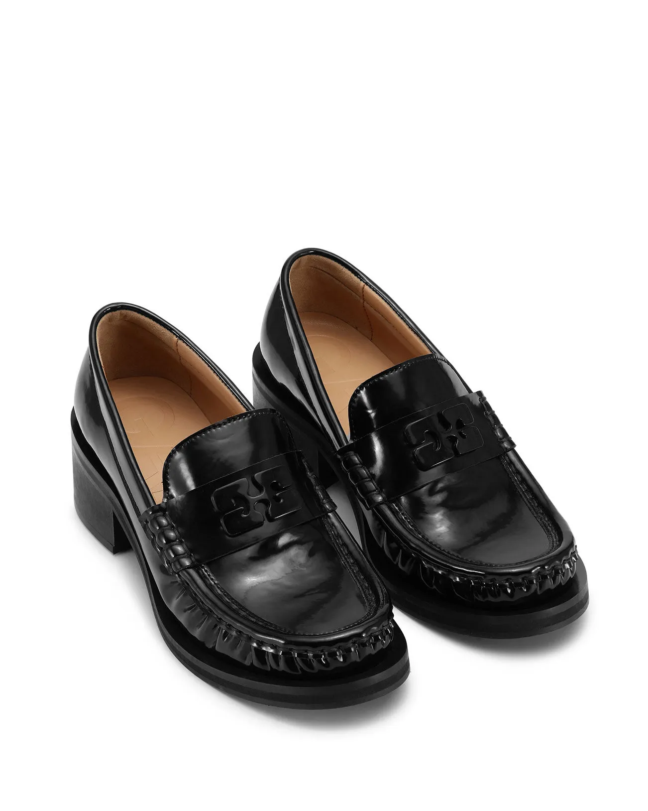 Mocasines negros con tacón