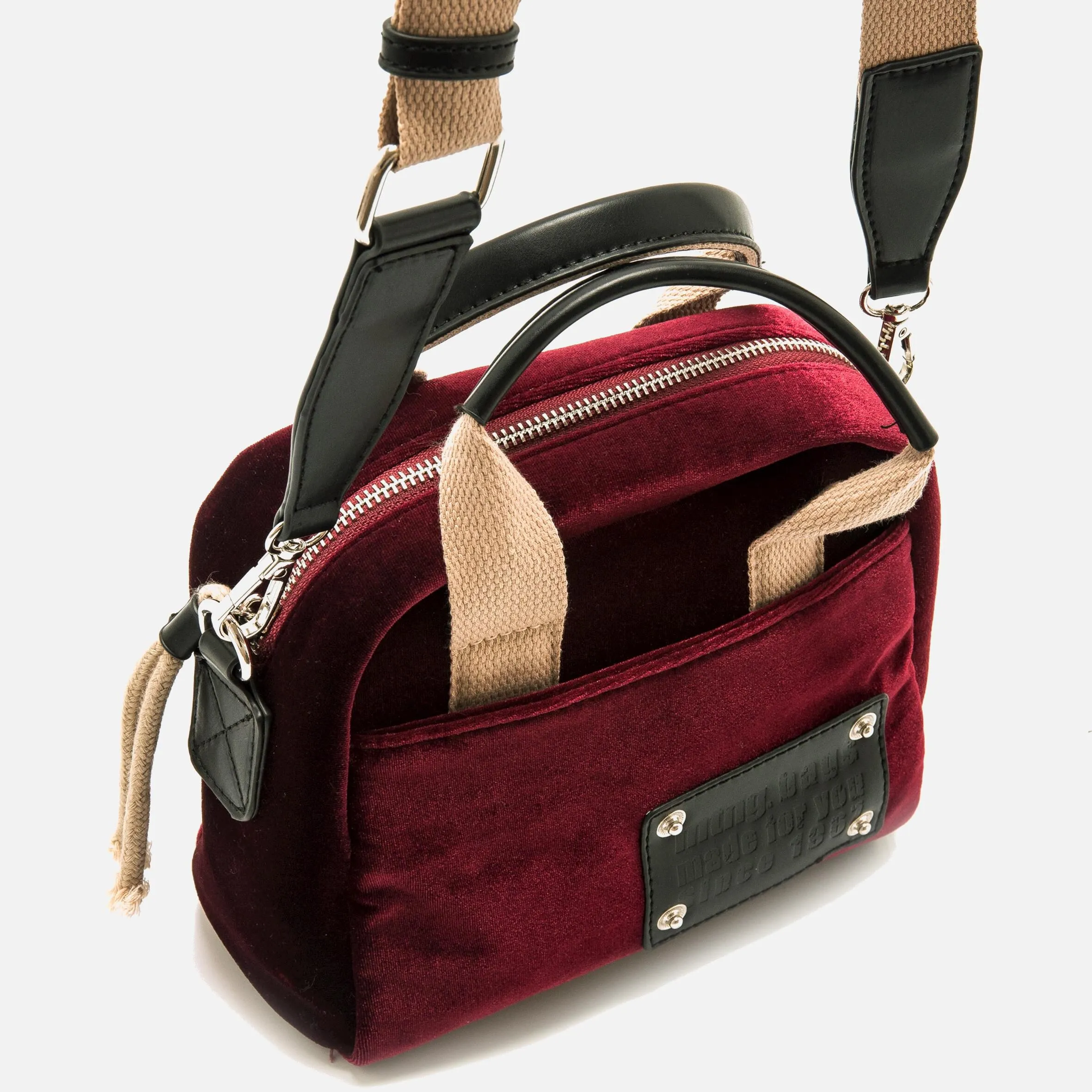 NURA BOLSOS  MUJER