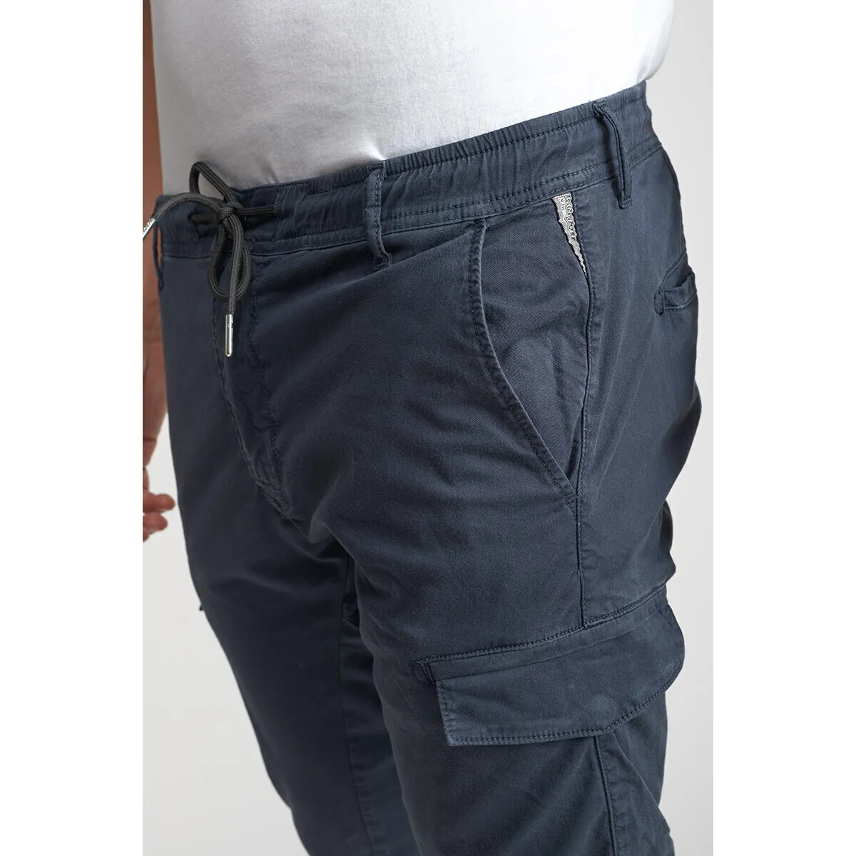 Pantalón cargo VELAUX