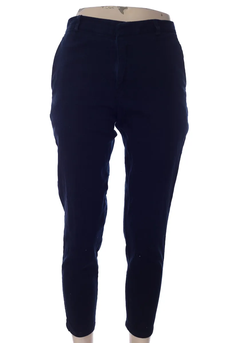 PANTALóN COLOR AZUL  CLOSEANDO