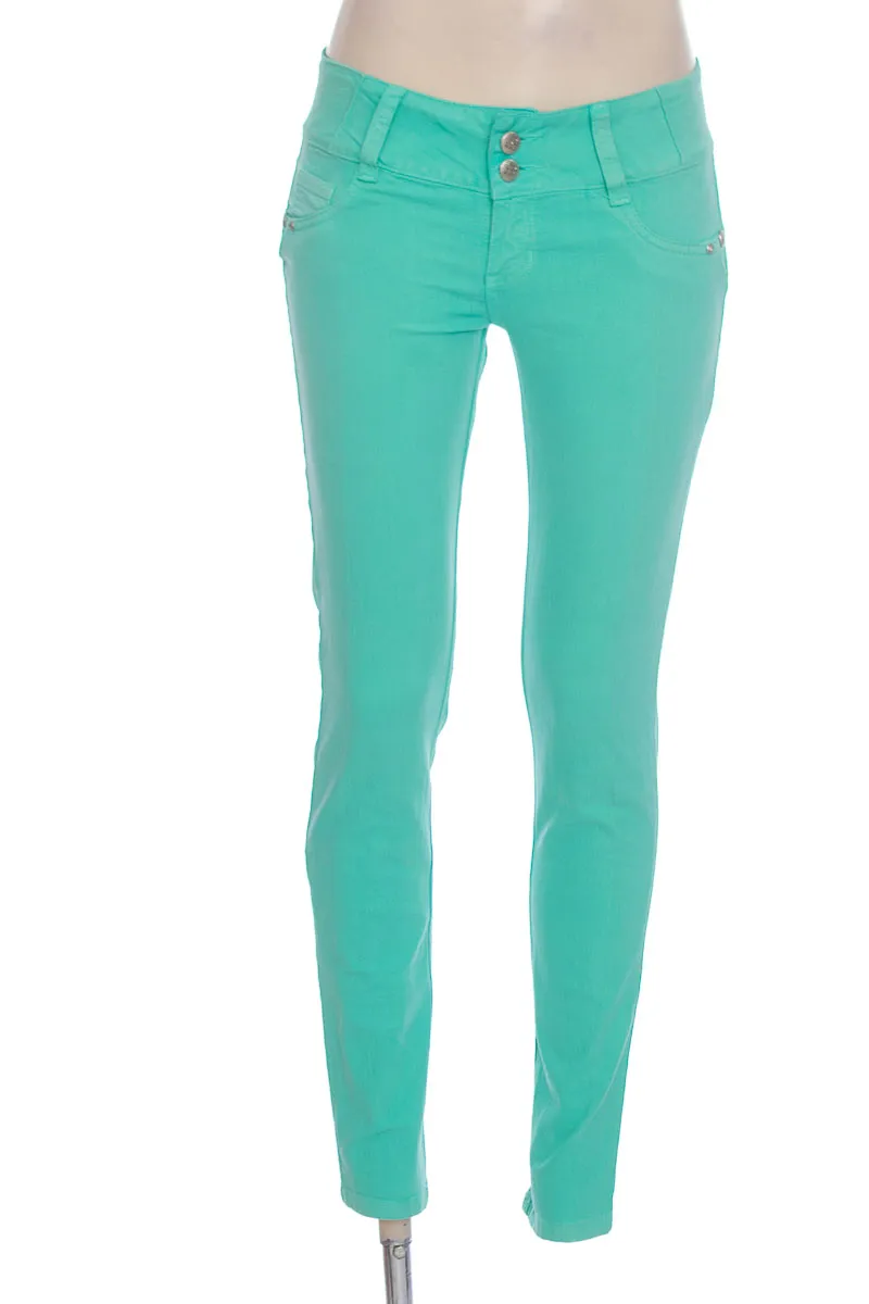 PANTALóN COLOR VERDE  LAR