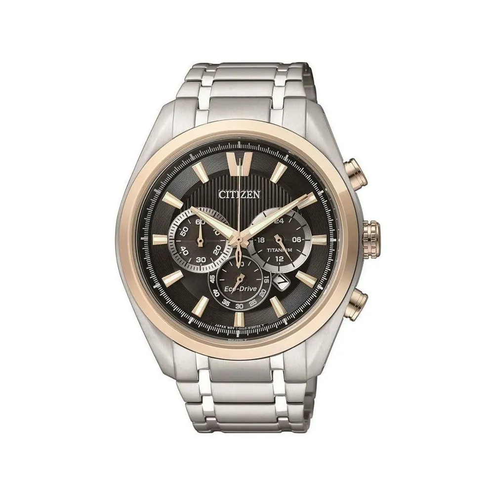 Reloj Citizen de la colección Super Titanium, caja bicolor y brazalete de tit