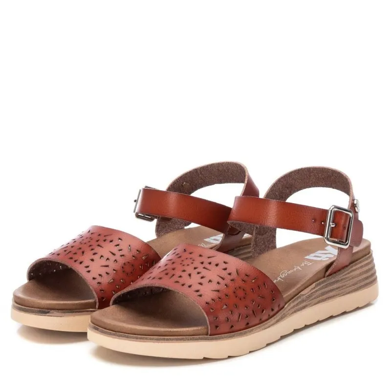 Sandalia de mujer XTI 142912 Camel