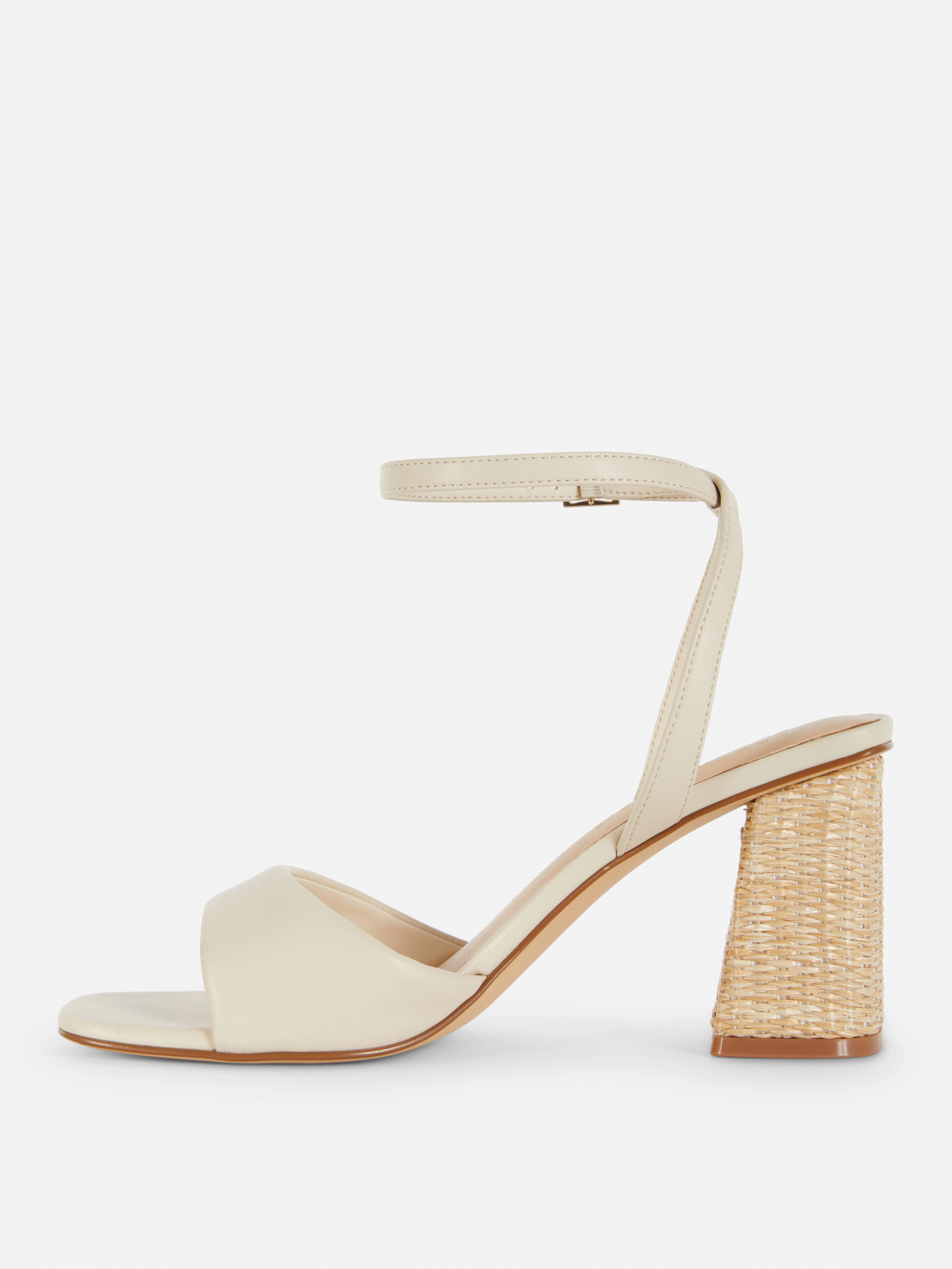 Sandalias de tacón de rafia de horma ancha