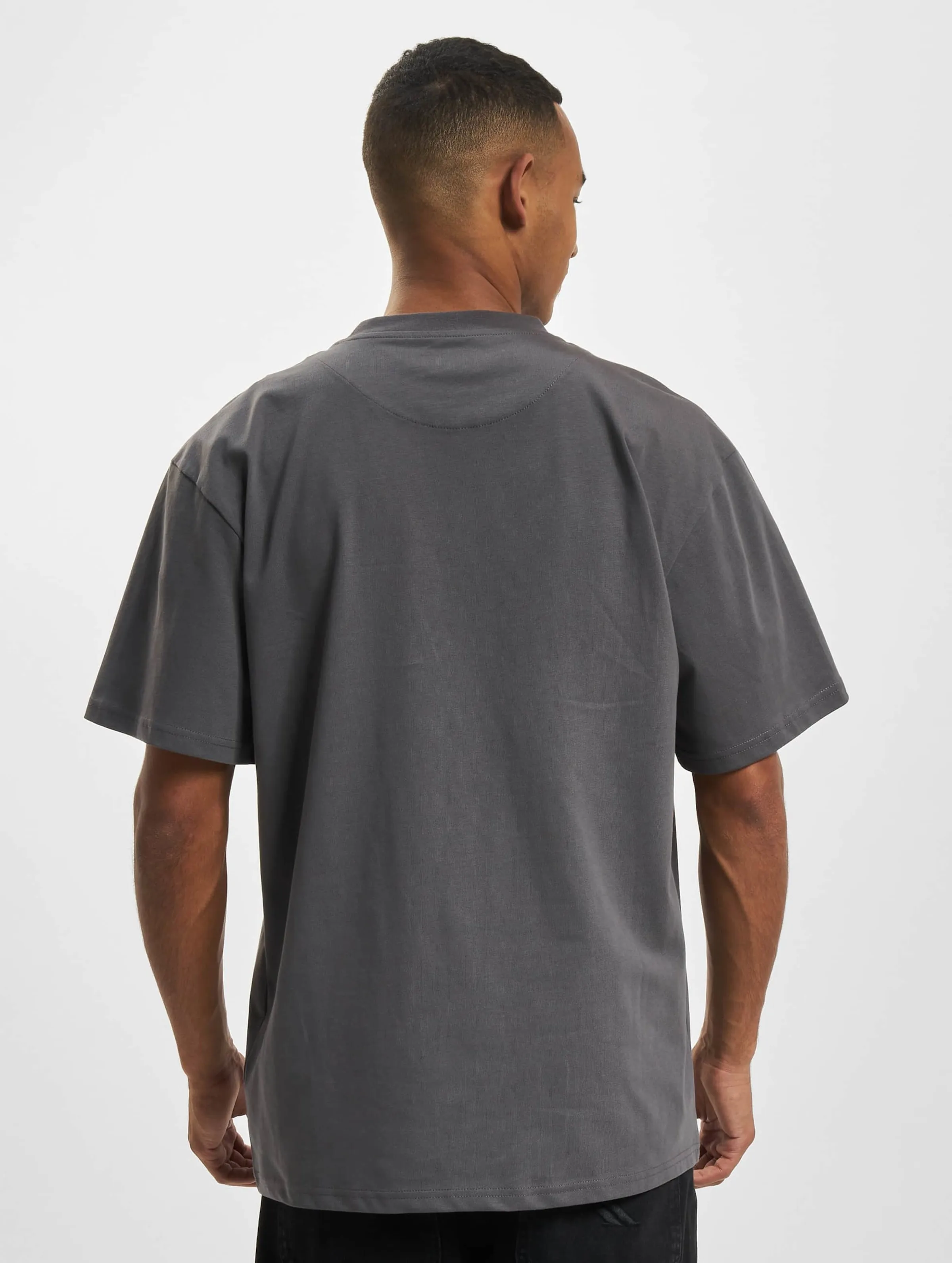 Small Signature Essential