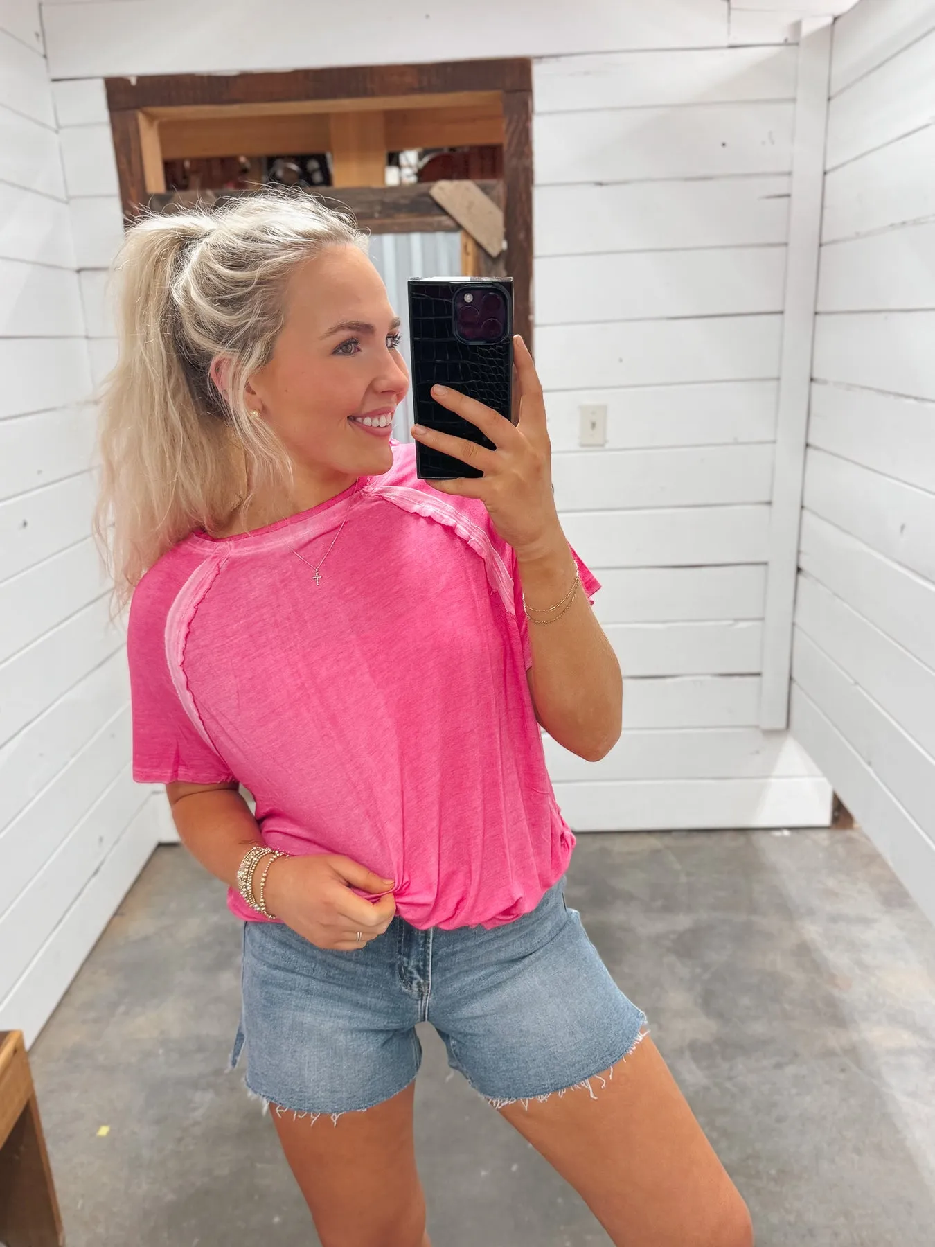 SWEET CHARMER TEE  FUCHSIA