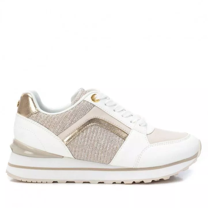 Zapatillas Xti 043008 blanca con detalles metalizados