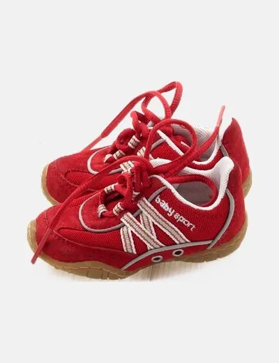Zara Deportiva roja cordones